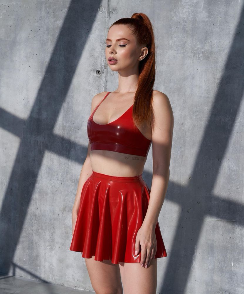 Спокусливий латексний комплект одежі червоного кольору 2127, XS 2127 фото